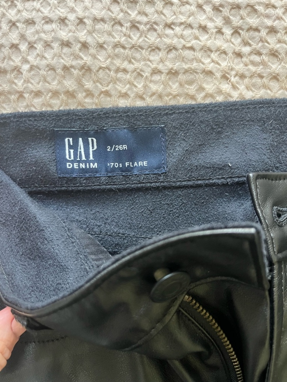 GAP High Rise Vegan Leather '70s Flare Pant, Size 2 - Picture 5 of 6